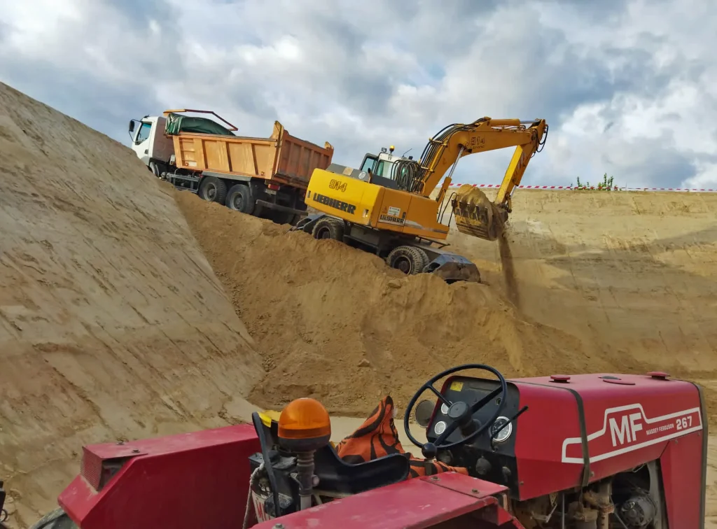 MOVIMIENTOS DE TIERRAS